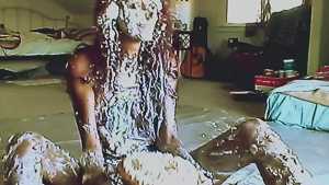 lovinia-gets-messy-in-pies_11.jpg