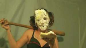 sky93-gets-pied_3.jpg